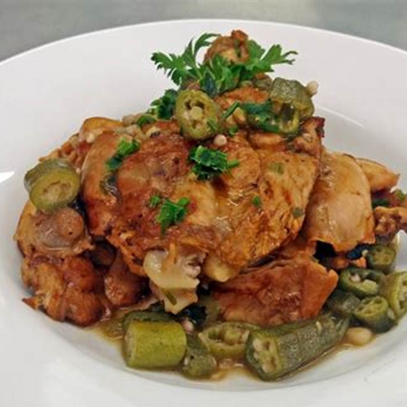 Frango com quiabo